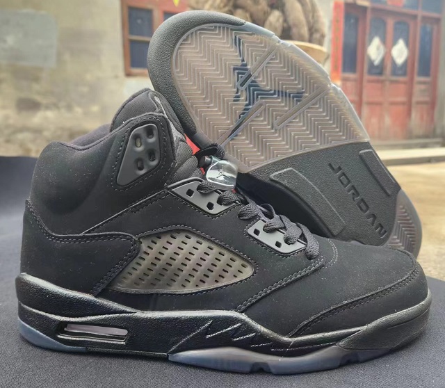 Air Jordan 5 Retro 2024 V Black Cat